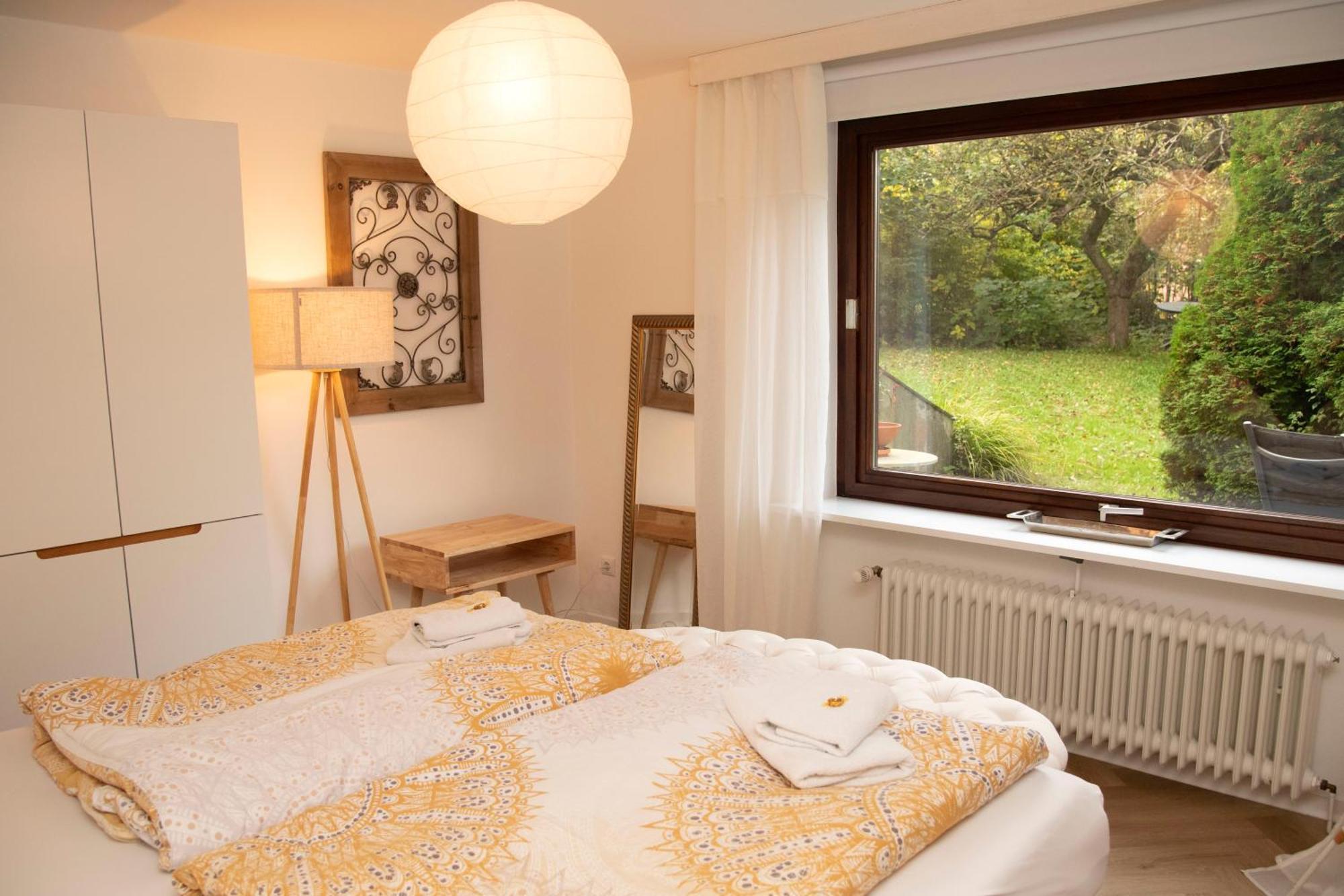 Mitten Im Gruenen - Apartment Mit Wohlfuehlcharakter In Stadtrandlage Eutin Ngoại thất bức ảnh
