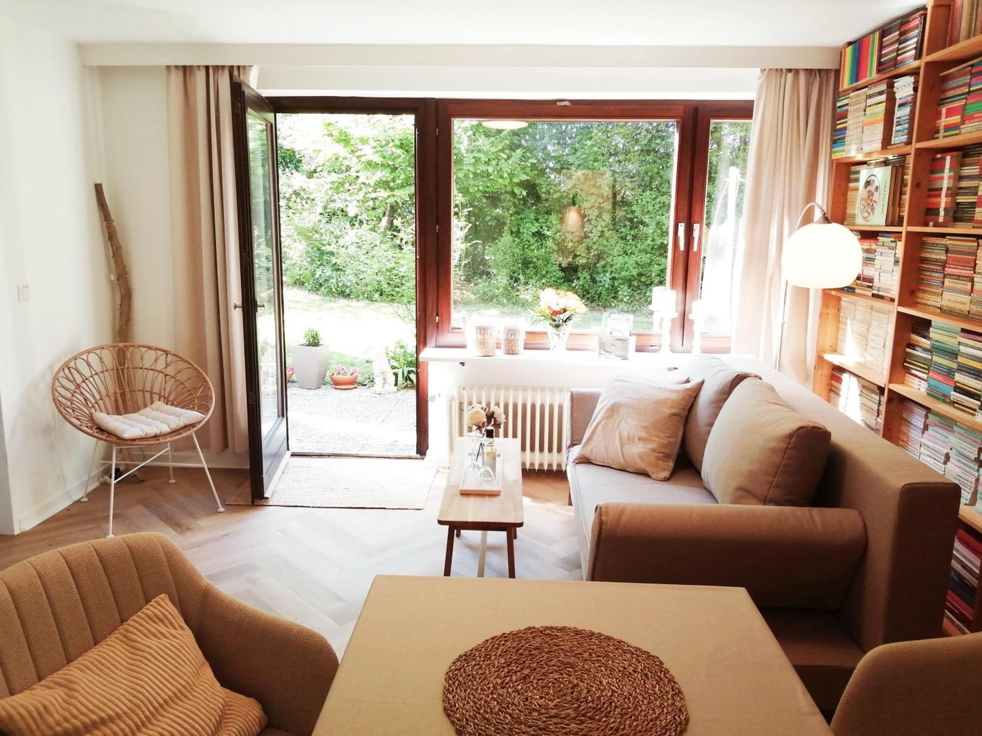 Mitten Im Gruenen - Apartment Mit Wohlfuehlcharakter In Stadtrandlage Eutin Ngoại thất bức ảnh